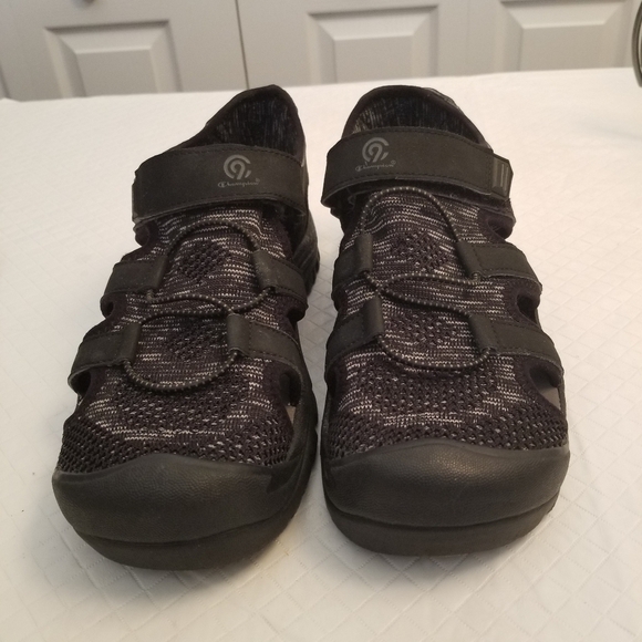 Men's black  C9 Champion hiking, water sandles size 9 - Picture 1 of 6
